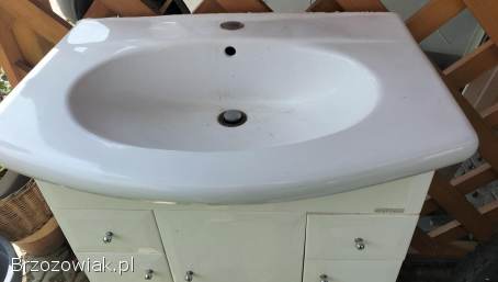 Umywalka z szafką łazienkową