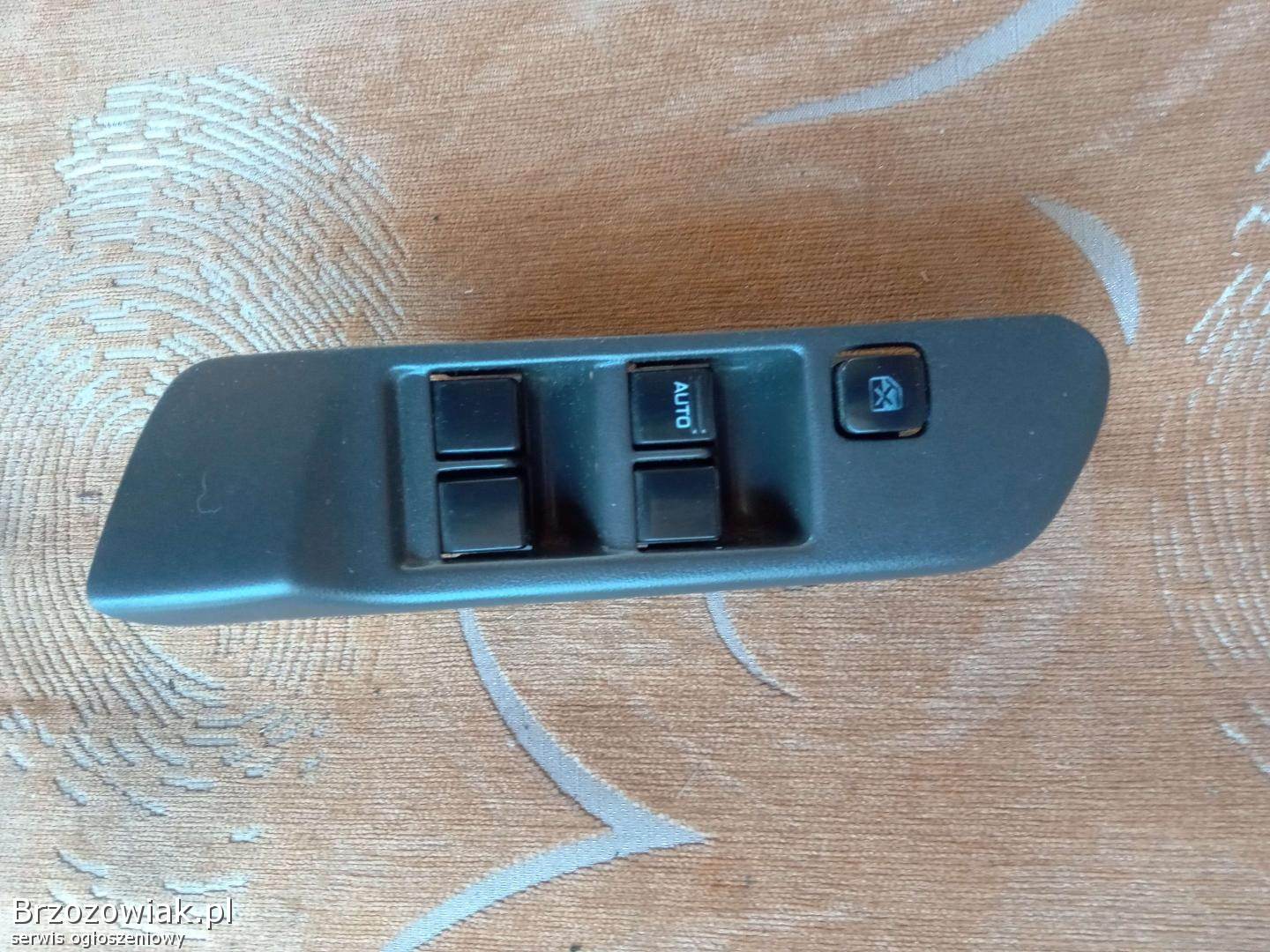 Przełącznik do szyb Nissan primera p11