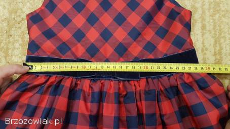 Sukienka dziewczęca w rozmiarze 4 T (około 104 cm)