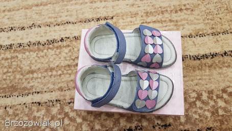 Sandałki rozmiar 24