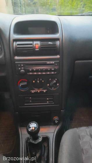 Opel Astra 1.  6 8V 2001