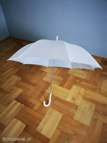 Biały parasol do ślubu