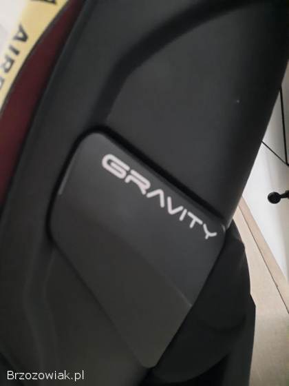 Fotelik samochodowy obrotowy Gravity Jane