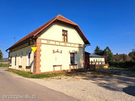 Na sprzedaż lub wynajem dwa budynki użytkowe Bzianka,  gmina Rymanów