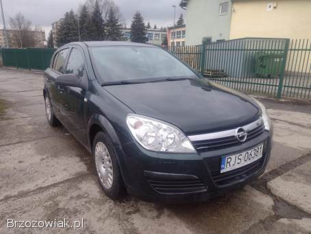 Opel Astra H 2004