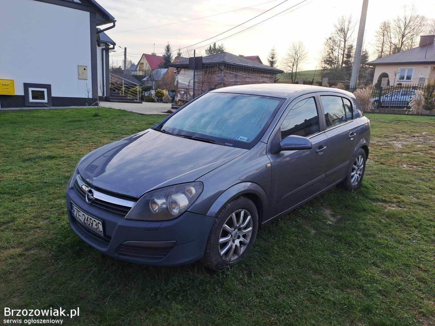 Opel Astra H 2004