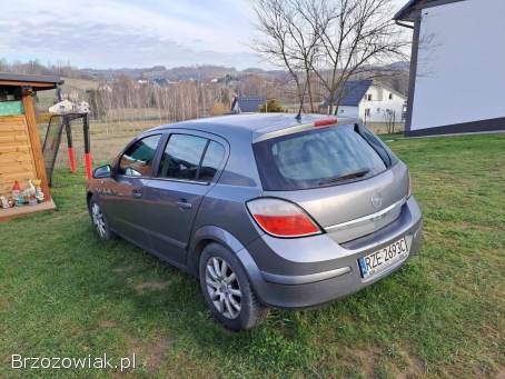 Opel Astra H 2004