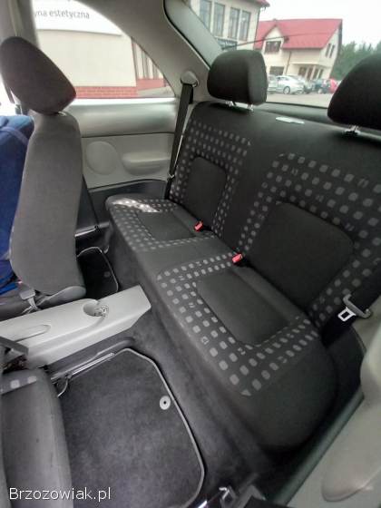 Volkswagen New Beetle 2001