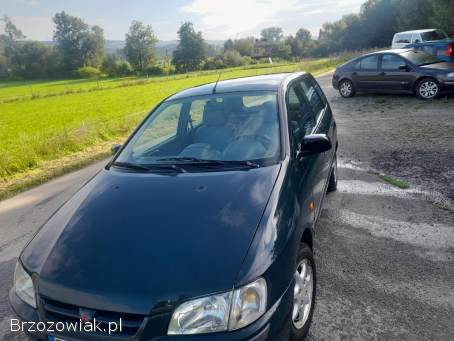 Mitsubishi Space Star 2000
