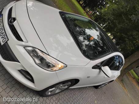 Opel Astra 2011