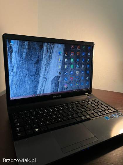 Samsung NP300E5A i3/6GB RAM/120GB SSD