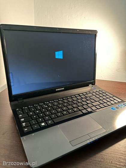 Samsung NP300E5A i3/6GB RAM/120GB SSD