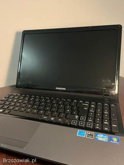 Samsung NP300E5A i3/6GB RAM/120GB SSD