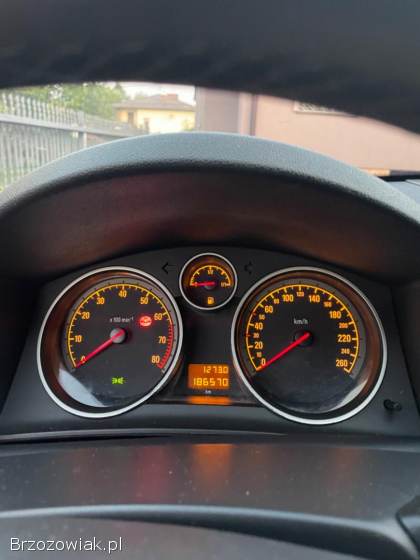 Opel Astra GTC 2008