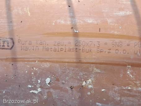 Rura kanalizacyjna PVC 250 mm SN8 -  odcinak 3,  5 m -