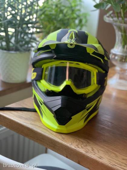 Kask na motocykl cross