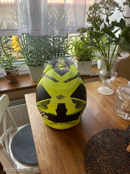 Kask na motocykl cross