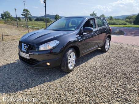 Nissan Qashqai 2.  0 benzyna 4x4  2011