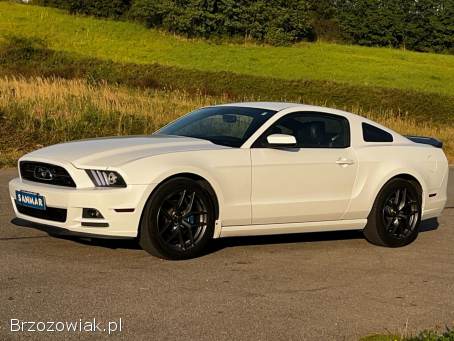 Ford Mustang 3.  7iV6 305KM LPG 2014