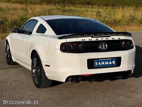 Ford Mustang 3.  7iV6 305KM LPG 2014