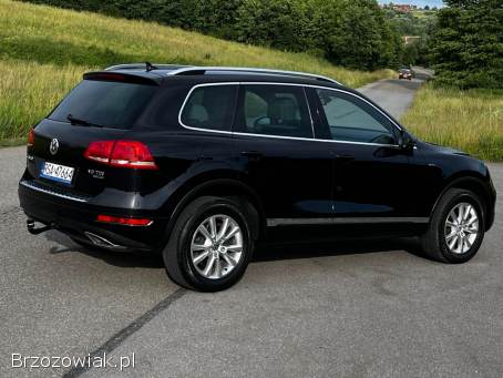 Volkswagen Touareg 3.  0TDiV6 240KM  2010