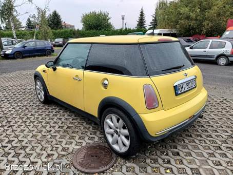 Mini ONE 1.  6 04r 2004