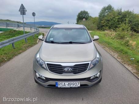 Kia Sportage 1.  7 crdi 6biegów 2013