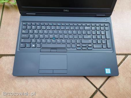 DELL Latitude 5590 15,  6 Full HD IPS i5-8250U 16GB DDR4 512GB SSD W11