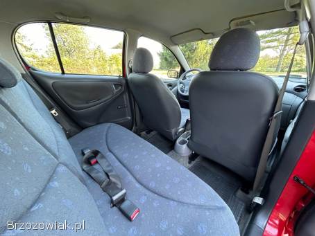 Toyota Yaris Polski Salon 2001