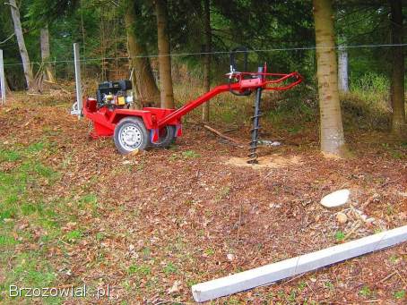 Wiertnica glebowa hydrauliczna o napędzie spalinowym 13KM