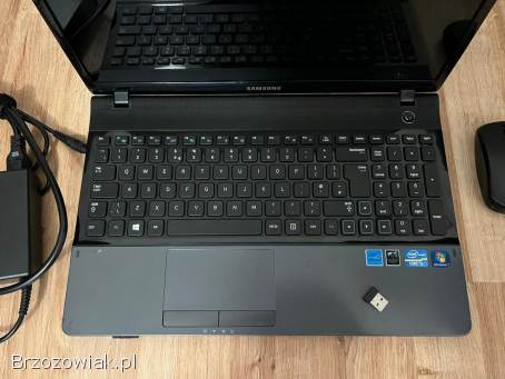 Laptop Samsung i3/6GB RAM/120GB SSD + klawiatura i myszka bezprzewodowa