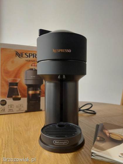 Ekspres DELONGHI Nespresso Vertuo Next ENV 120.  BM Czarny