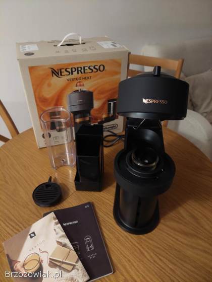 Ekspres DELONGHI Nespresso Vertuo Next ENV 120.  BM Czarny