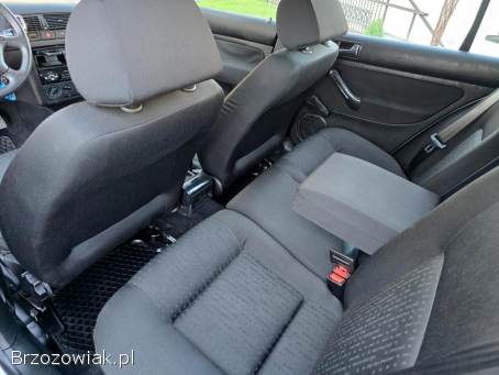 Volkswagen Golf 1.  4 1WŁ Igła 2000