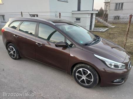 Kia Cee'd Benzyna 1.  6 16V 2013