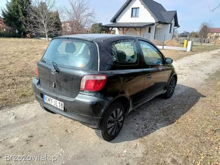 Toyota Yaris 1.  3 02r 2002