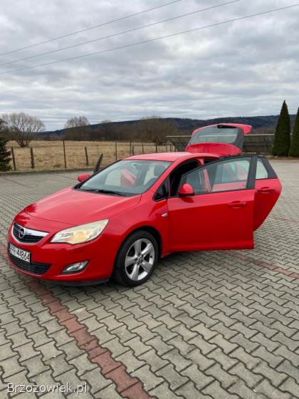 Opel Astra J 2010