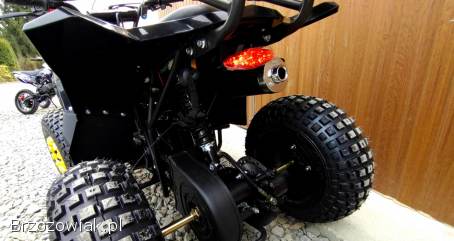 Nowy Quad 125 KXD Naples.  Automat + wsteczny,  koła 7,  rozrusznik lampy LED