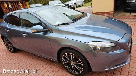 Volvo V40 1,  6T 150KM 2012