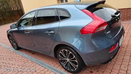 Volvo V40 1,  6T 150KM 2012