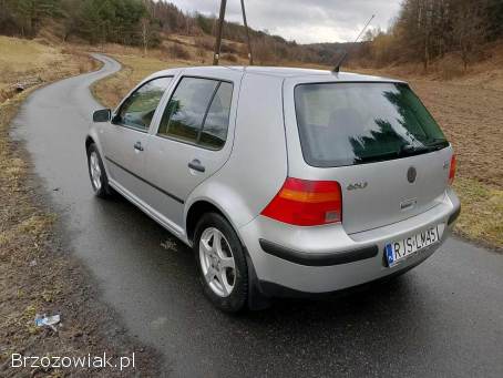 Volkswagen Golf 2003