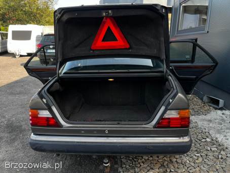 Mercedes-Benz Klasa E 230E 132KM Klima 1990