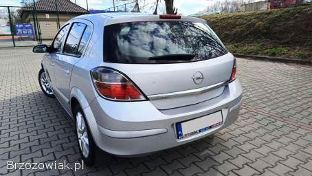 Opel Astra LIFT 1.  6 LPG ALU 2009