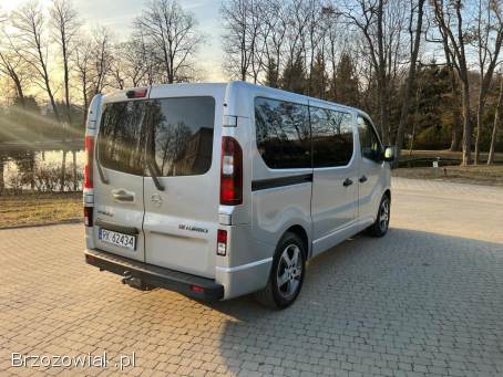 Opel Vivaro 1.  6 diesel 9 osobowy 2018 r.