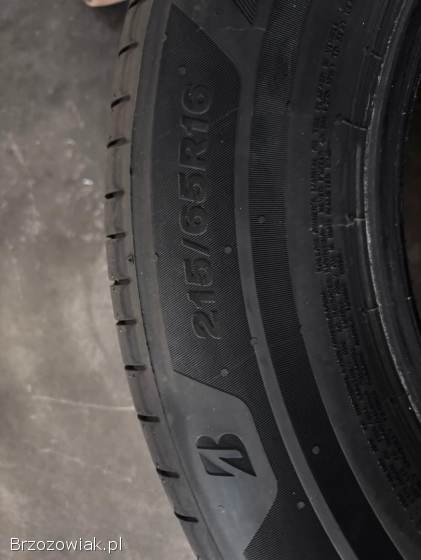 Do sprzedania komplet nowych opon Bridgestone 215/65 R16 wzmocnione do busa