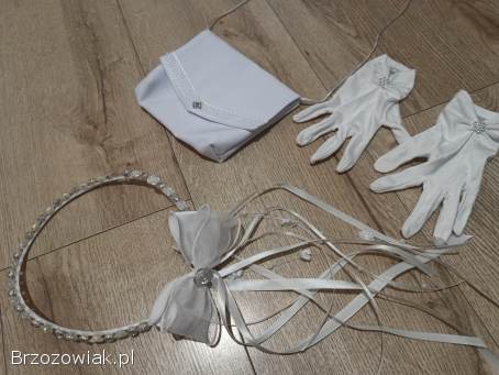 Sprzedam albę komunijną rozmiar 146 + gratisy