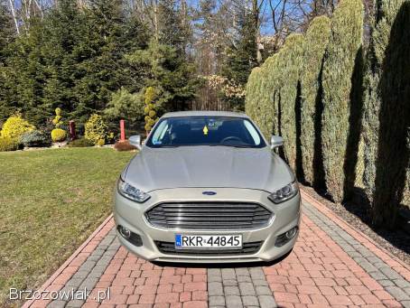 Ford Fusion SE USA 2015