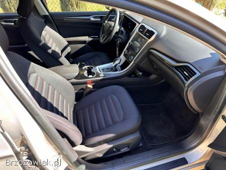 Ford Fusion SE USA 2015