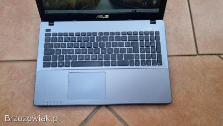 Asus F550L 15,  6 Core i5-4210U 8GB Ram Dysk SSD Windows 10