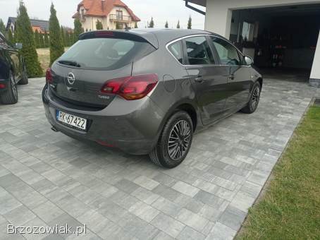 Opel Astra Sport 2010
